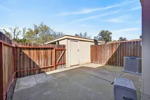 5899 Bamford Dr, Sacramento, CA 95823 - Photo 24