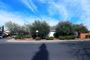 300 Los Verdes Ct, Modesto, CA 95354 - Photo 8