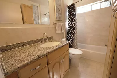 300 Los Verdes Court, Modesto, CA 95354 - Photo 18