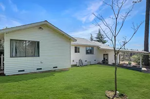 10090 West Dr, Grass Valley, CA 95945 - Photo 2