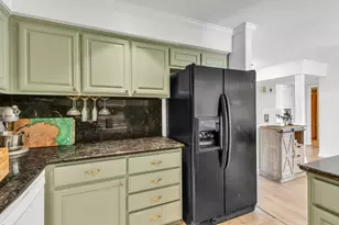 7921 Arcade Lake Ln, Citrus Heights, CA 95610 - Photo 10