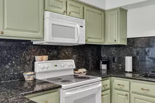 7921 Arcade Lake Ln, Citrus Heights, CA 95610 - Photo 12