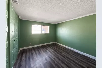 619 E Robinhood Drive, Stockton, CA 95207 - Photo 10