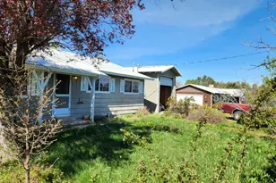 19215 Hooker Creek Rd, Cottonwood, CA 96022 - Photo 2