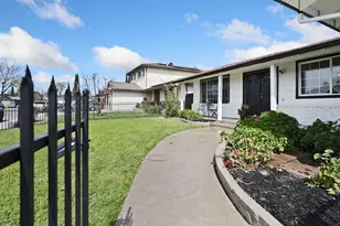8734 Hermosa Ct, Stockton, CA 95210 - Photo 2