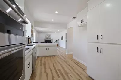 8734 Hermosa Court, Stockton, CA 95210 - Photo 10