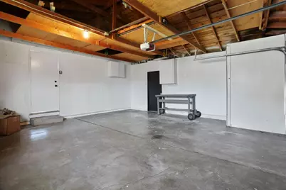 8734 Hermosa Court, Stockton, CA 95210 - Photo 32