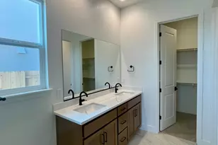 5040 Lone Star Wy, Roseville, CA 95747 - Photo 16