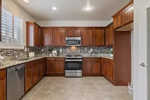 3040 Village Plaza Dr, Roseville, CA 95747 - Photo 16