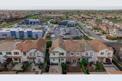 3040 Village Plaza Drive, Roseville, CA 95747 - Photo 72