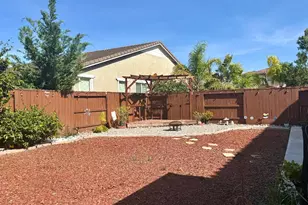 2767 Round Tree Wy, Manteca, CA 95337 - Photo 32