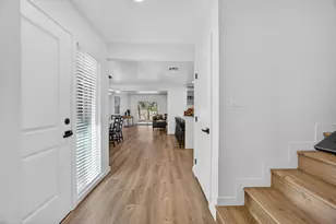 27 Park W Ct, Sacramento, CA 95831 - Photo 16