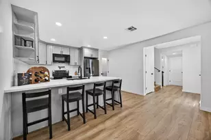 27 Park W Ct, Sacramento, CA 95831 - Photo 26