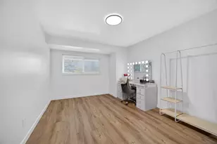 27 Park W Ct, Sacramento, CA 95831 - Photo 48