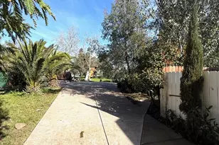 8035 Bucks Harbor Way, Sacramento, CA 95828 - Photo 8