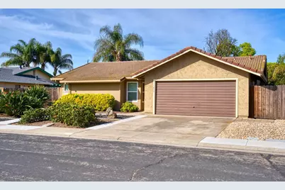 1859 Elmwood Lane, Manteca, CA 95336 - Photo 4