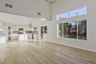 5481 Muskingham Way, Sacramento, CA 95823 - Photo 2