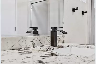 5481 Muskingham Way, Sacramento, CA 95823 - Photo 26