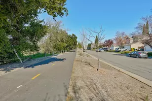 5481 Muskingham Way, Sacramento, CA 95823 - Photo 44