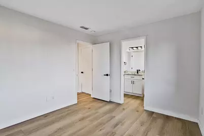 5481 Muskingham Way, Sacramento, CA 95823 - Photo 32