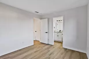 5481 Muskingham Way, Sacramento, CA 95823 - Photo 32