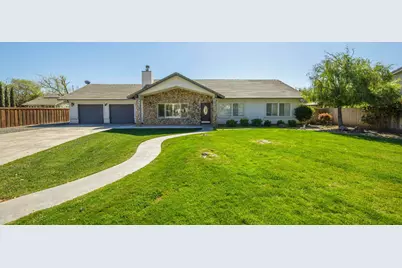 10324 Rio Sombra Court, Oakdale, CA 95361 - Photo 4