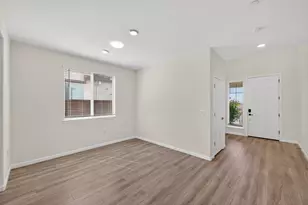 9291 Wild Lilac Cir, Sacramento, CA 95829 - Photo 16