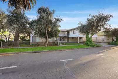 220 E Elm Street, Lodi, CA 95240 - Photo 2