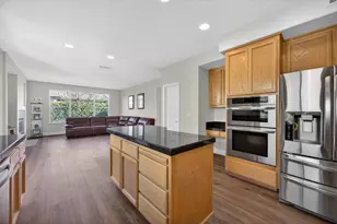 9953 W Taron Dr, Elk Grove, CA 95757 - Photo 22