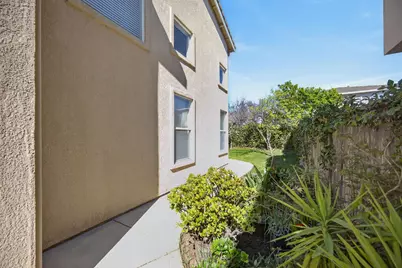 9953 W Taron Drive, Elk Grove, CA 95757 - Photo 44