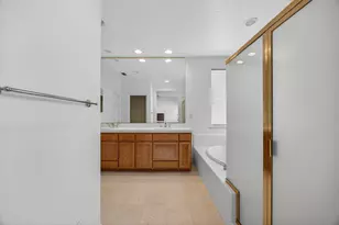 9953 W Taron Dr, Elk Grove, CA 95757 - Photo 28