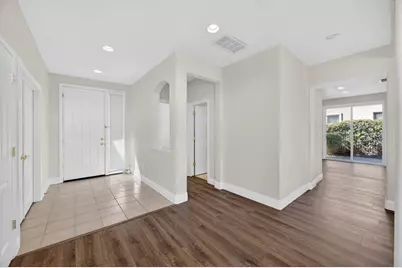 9953 W Taron Drive, Elk Grove, CA 95757 - Photo 6