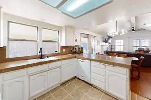 1098 Gilliland Dr, Yuba City, CA 95991 - Photo 18