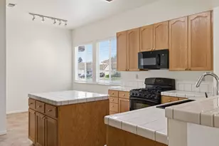 8087 Bothwell Dr, Sacramento, CA 95829 - Photo 14