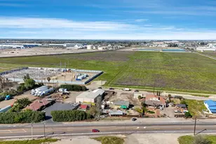 2222 Vierra Rd, Lathrop, CA 95330 - Photo 8