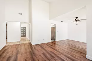 95 Saginaw Cir, Sacramento, CA 95833 - Photo 4