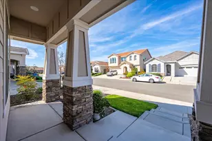 5224 Creekhollow Way, Roseville, CA 95747 - Photo 4