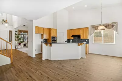 9465 Mainline Drive, Elk Grove, CA 95624 - Photo 12