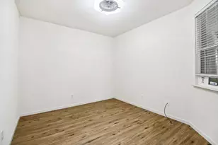 9465 Mainline Dr, Elk Grove, CA 95624 - Photo 18