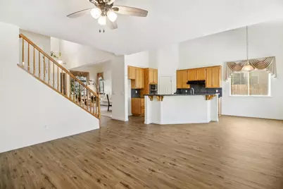 9465 Mainline Drive, Elk Grove, CA 95624 - Photo 4