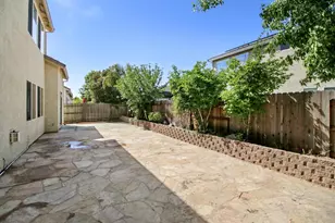 9465 Mainline Dr, Elk Grove, CA 95624 - Photo 40