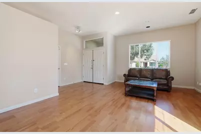 939 McGuire Court, Folsom, CA 95630 - Photo 6