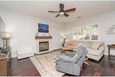 425 Rockcliff Court, Roseville, CA 95747 - Photo 14