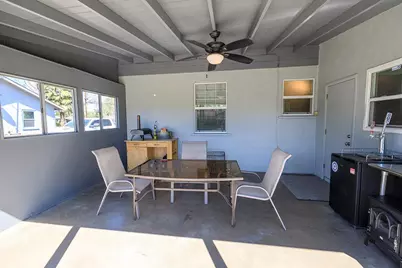 1424 W Roseburg Avenue, Modesto, CA 95350 - Photo 40