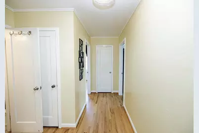 1424 W Roseburg Avenue, Modesto, CA 95350 - Photo 36