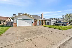 9427 Achates Cir, Sacramento, CA 95826 - Photo 4