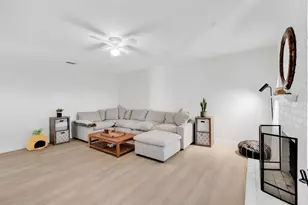 9427 Achates Cir, Sacramento, CA 95826 - Photo 8