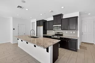 9058 Albarino Way, Sacramento, CA 95829 - Photo 10