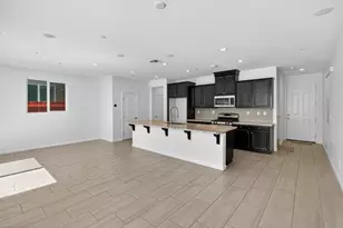 9058 Albarino Way, Sacramento, CA 95829 - Photo 22