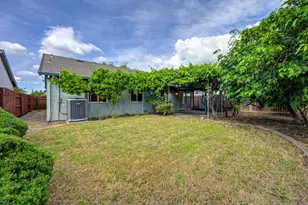 9088 Bramble Trail Way, Sacramento, CA 95826 - Photo 20